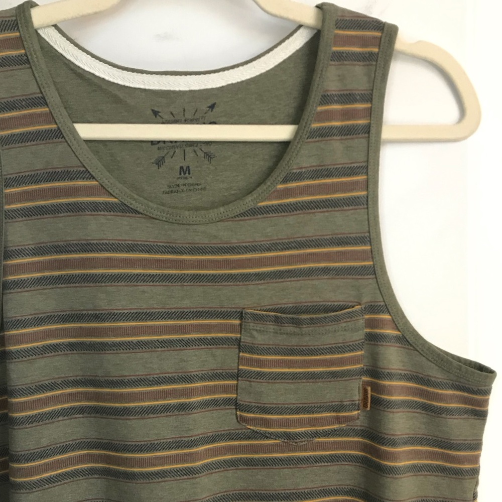 🔴 4/$15 DRAVUS Men’s M Green Yellow Brown Striped Chest Pocket Tank Top in EUC